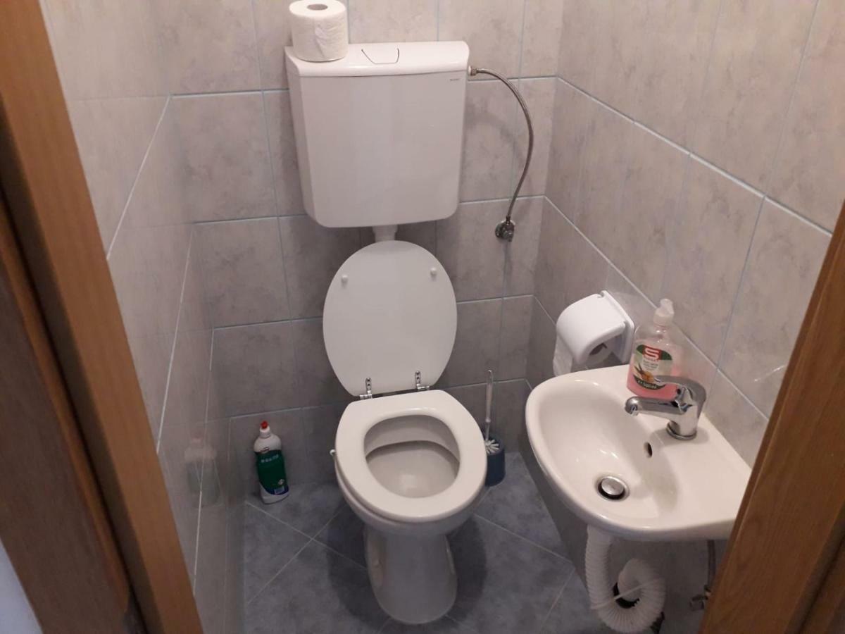 Apartman Ana Srima Exterior photo