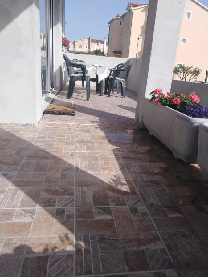 Apartman Ana Srima Exterior photo